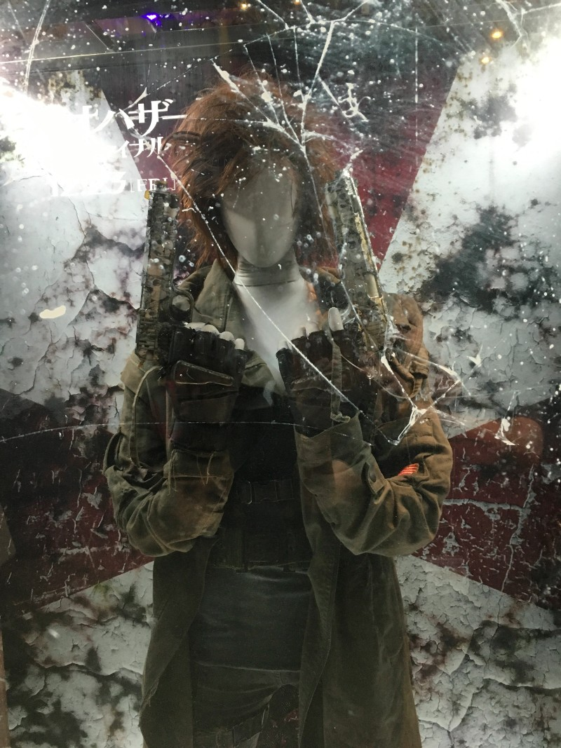 The actual outfit Milla Jovovich wore in the upcoming Resident Evil movie. That wig, though? Don’t think she wore that!